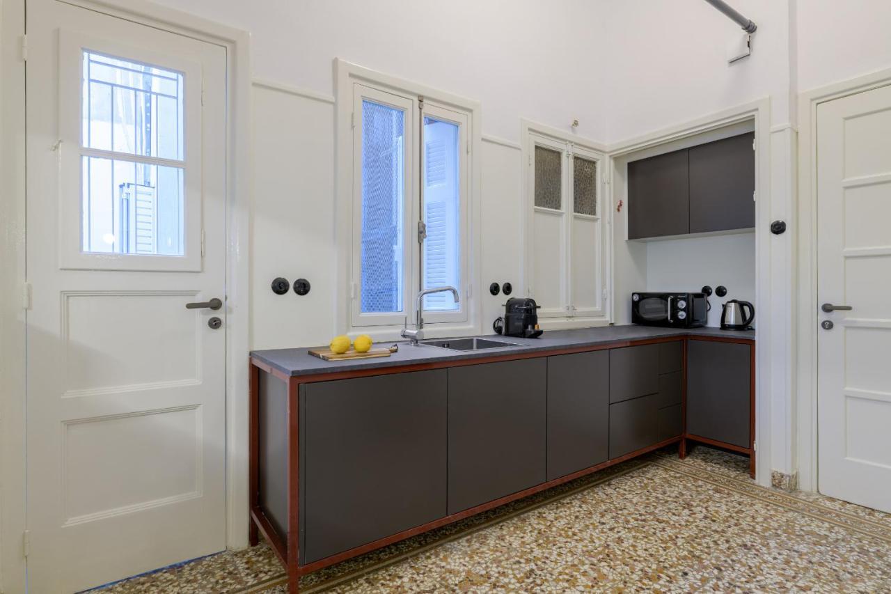 Your 4 Bdrm Dream House Acropolis View & Jacuzzi أثينا المظهر الخارجي الصورة
